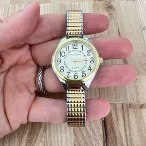 Kendall & James ladies two toned expansion bracelet dress watch NEW BATTERY